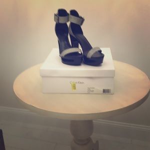 Calvin Klein Yasu Stingray Black/Grey 6.5M